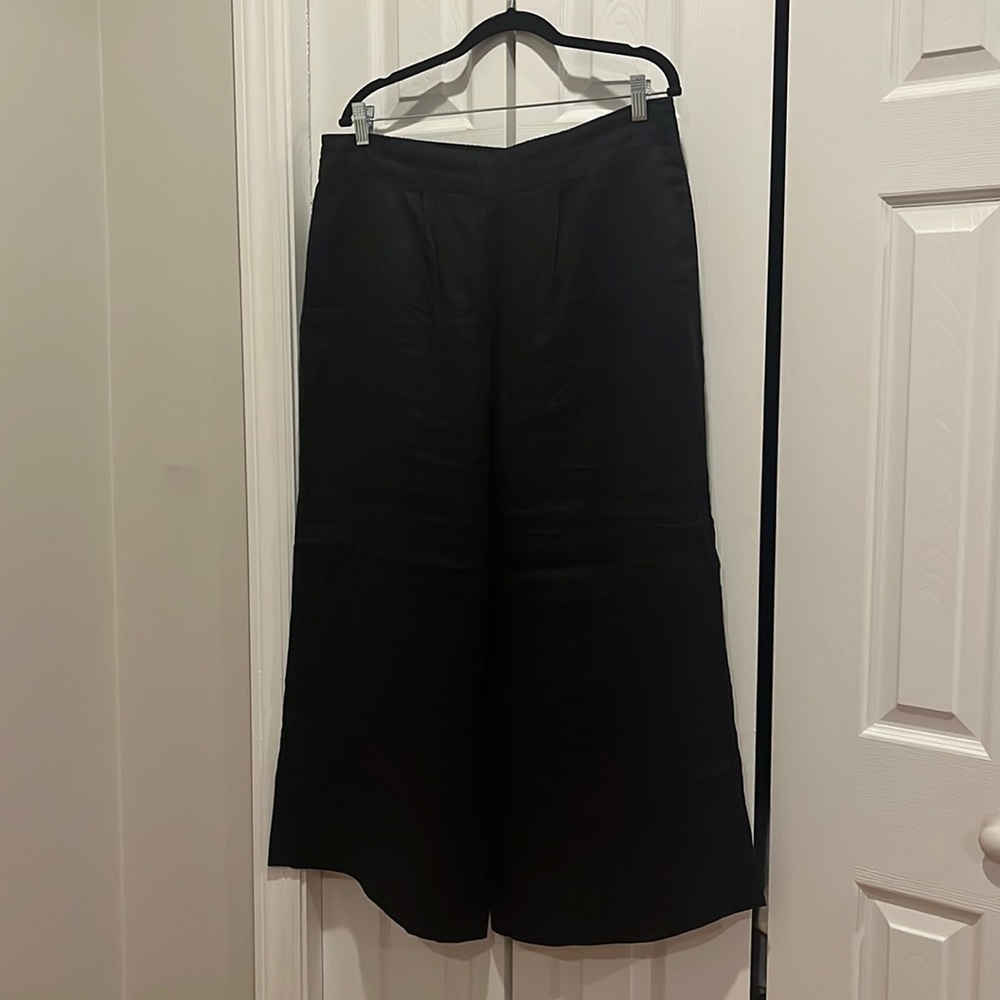 The Reset Linen Crop Pants